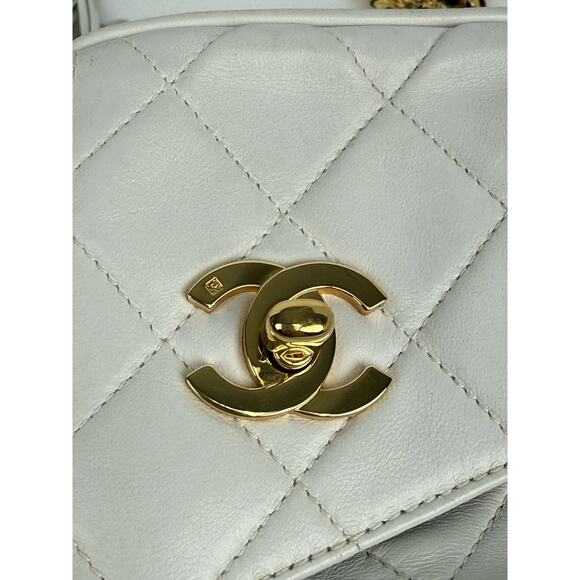 Chanel White Lambskin Quilted Tassel Camera Case with Gold Hardware - Picture 9 of 16